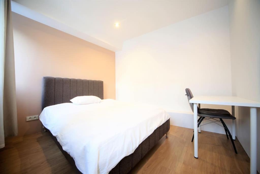 Two Bedroom / Old Town With Private Terrace Riga Exterior photo